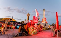 Muzee dedicate jocurilor de noroc the neon museum din las vegas